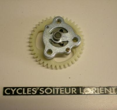 Pompe à huile SYM 125 ->