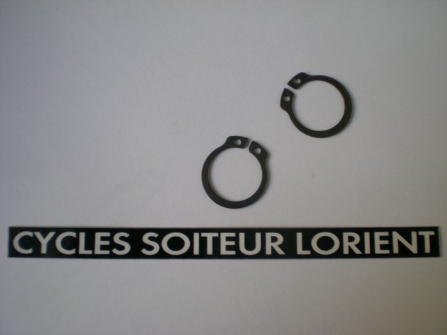 Clips engrenage pompe à eau MBK ( scooters )