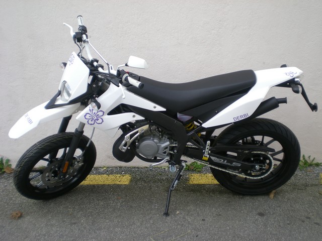 DERBI SENDA SM DRD X-TREME déco fleurs – Image 3