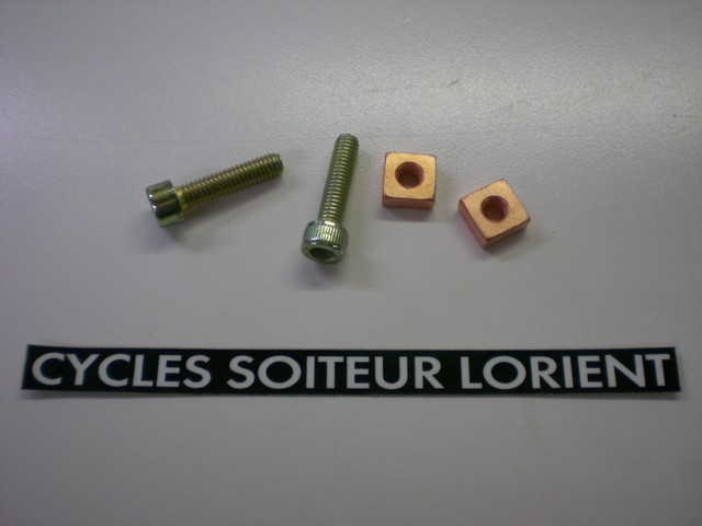 Fixation échappement PEUGEOT 103