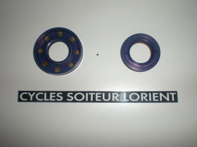 Joint spy vilebrequin POLINI MBK BOOSTER ( viton )