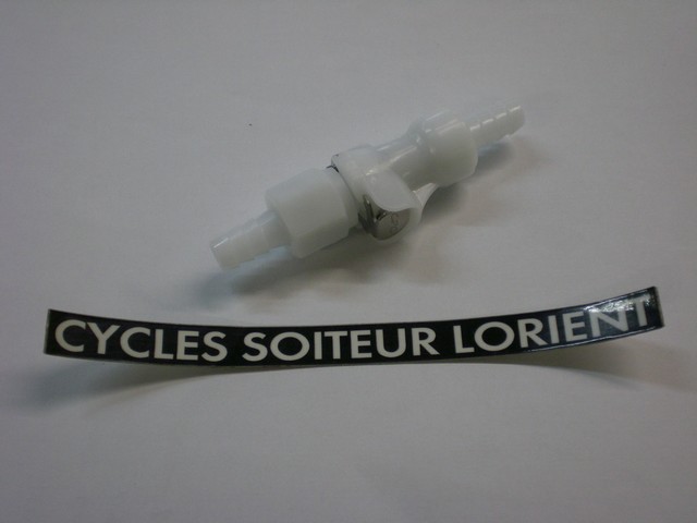 Raccord rapide de durite d'essence  Cycles Soiteur Lorient SYM BENELLI  ORCAL KEEWAY RIEJU EASY-WATTS pieces detachees