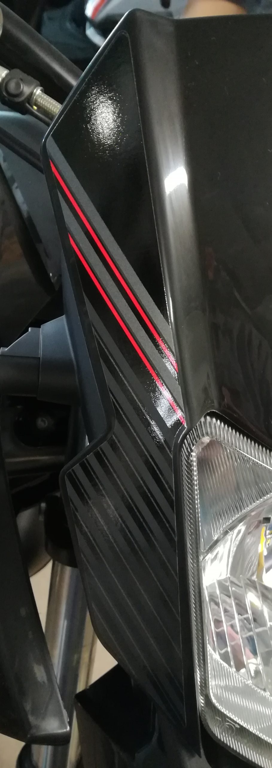 Autocollant droit tête de fourche DERBI 2018->