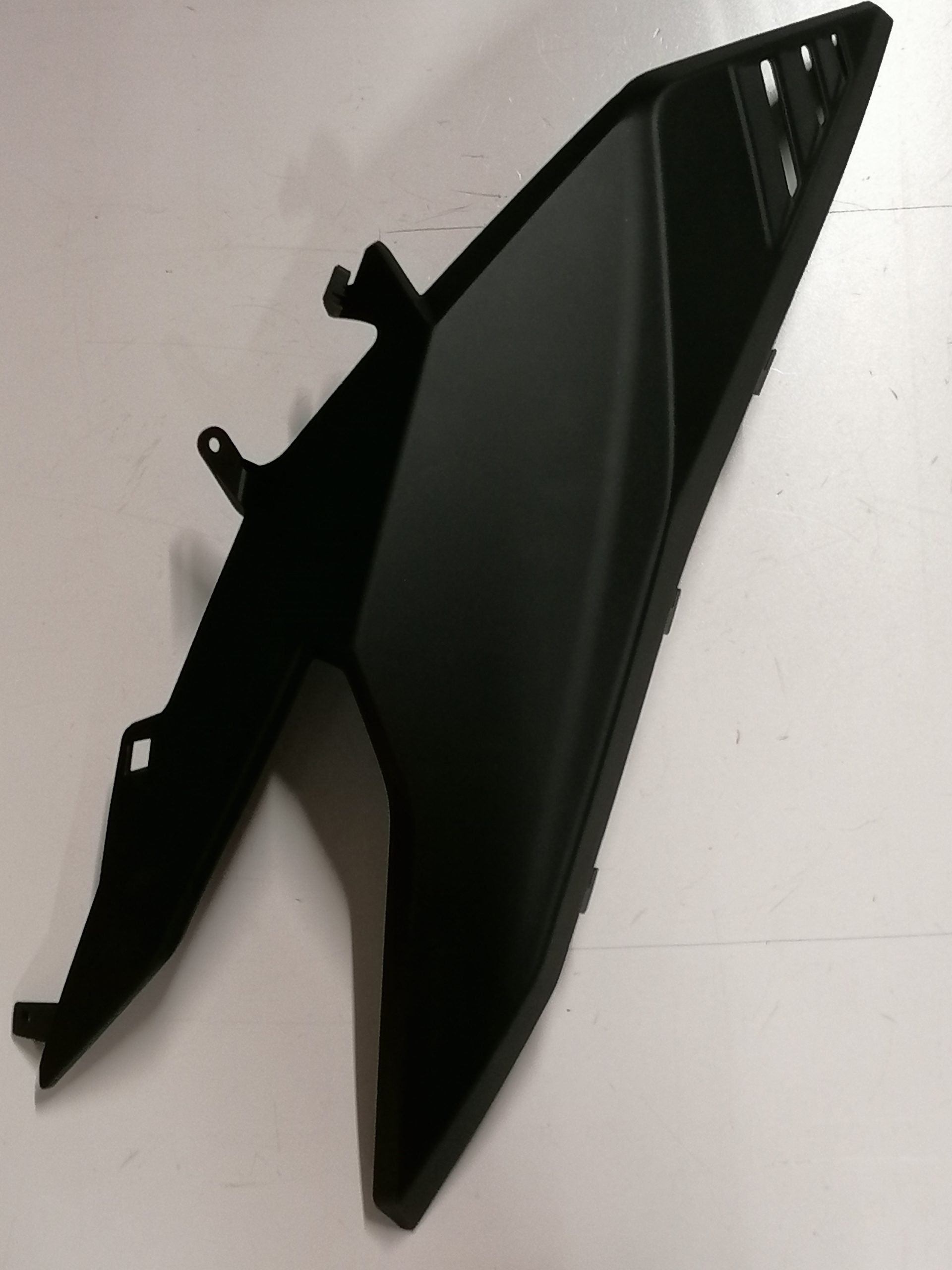 Spoiler avant gauche SYM CRUISYM noir mat ( BK-001UL )