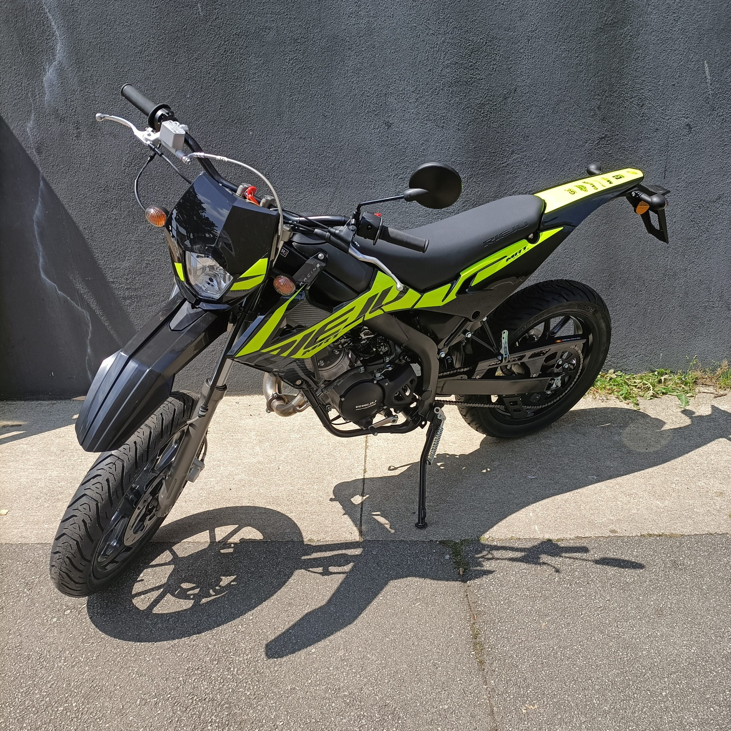 RIEJU MRT SM 50 ( 3319.00 euros )