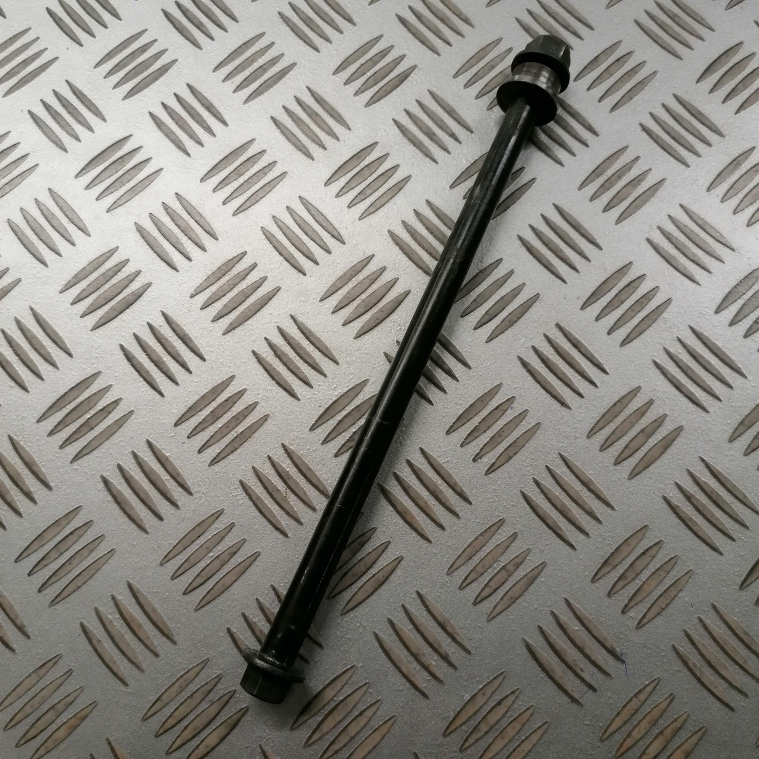 Axe roue avant SYM