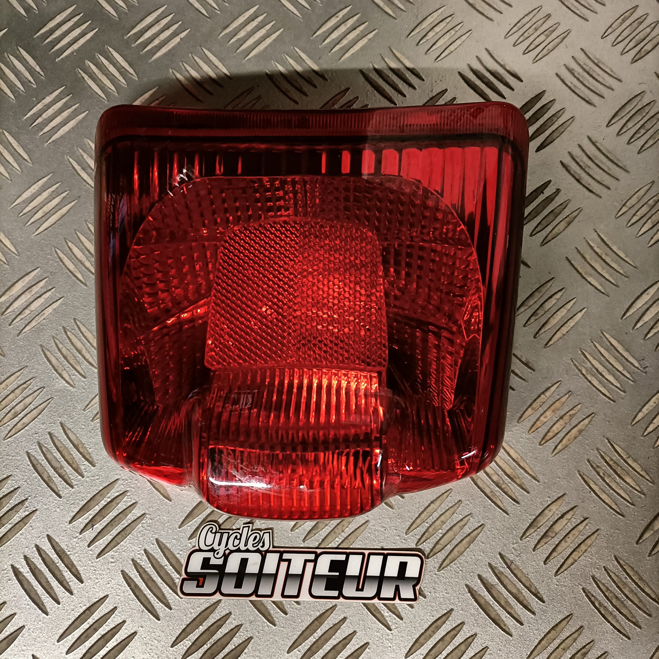 Feu arrière VESPA GTS 250 / 300