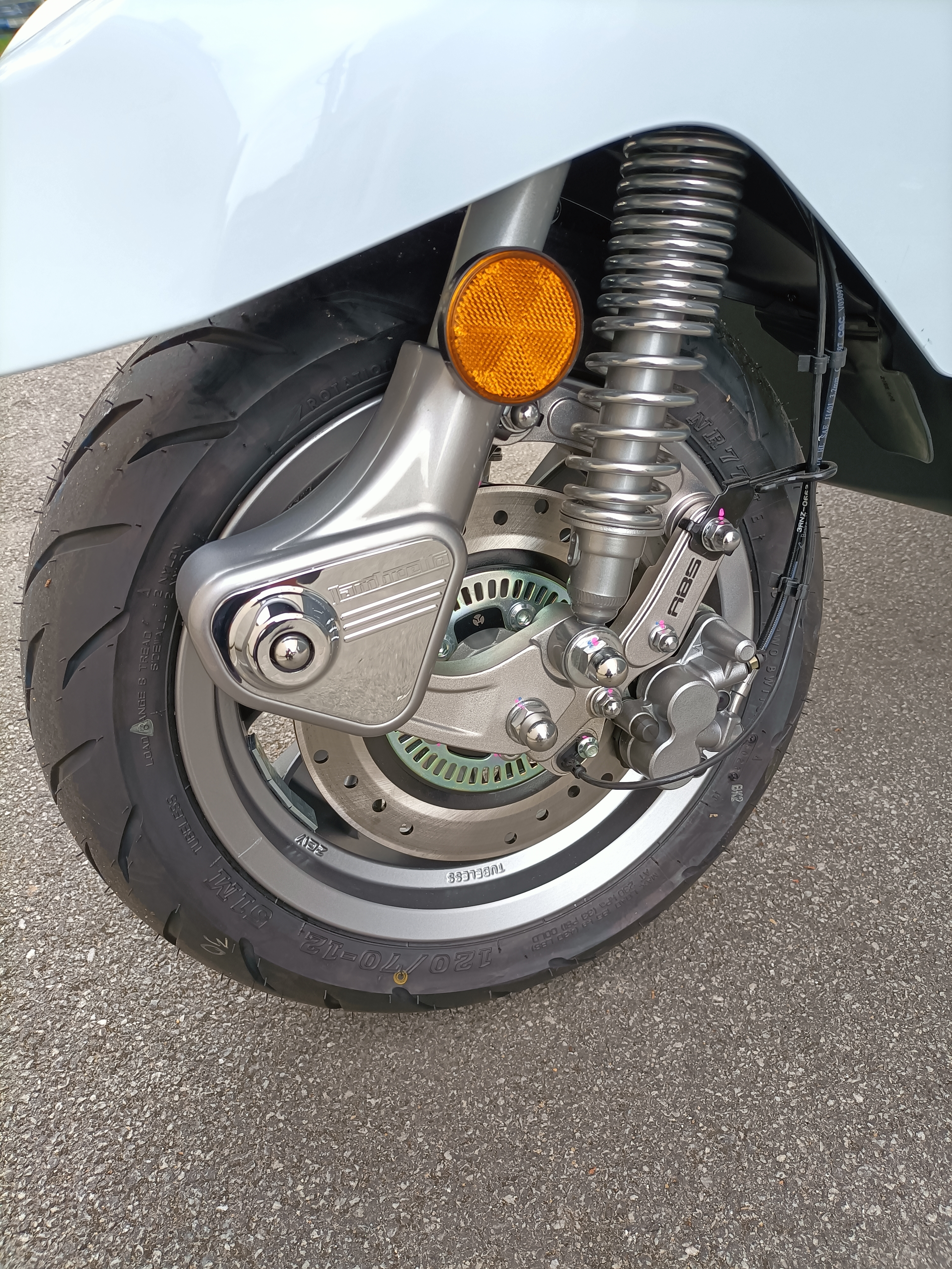 LAMBRETTA X300 ( 5999 € ou 99 € par mois ) – Image 11