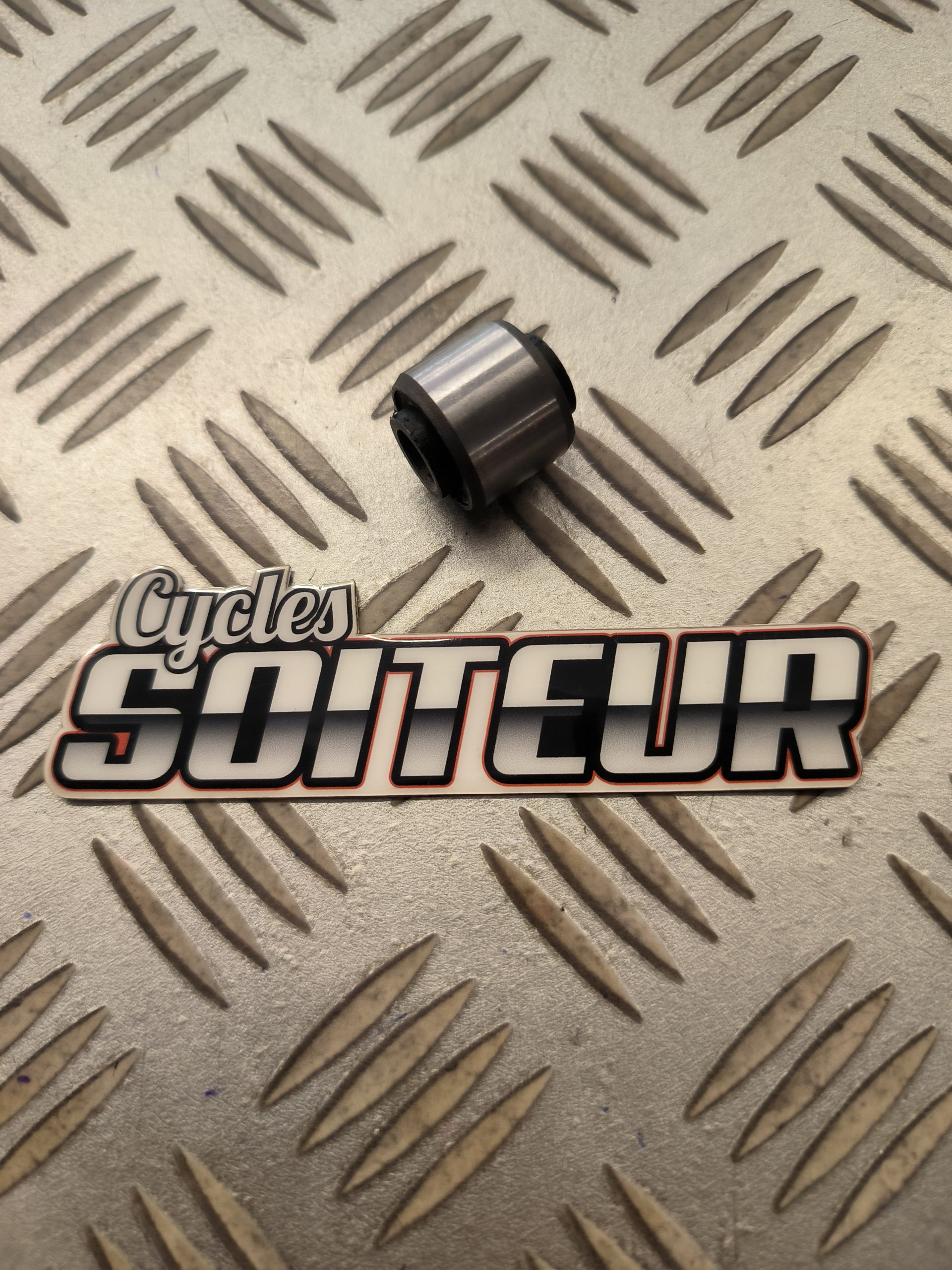 Silentbloc amortisseur arrière PEUGEOT