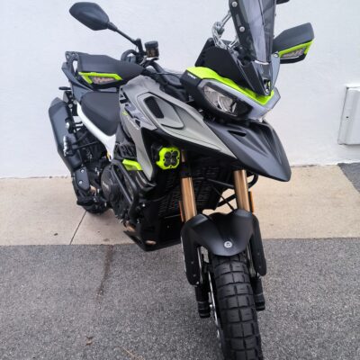 BENELLI TRK 902 XPLORER ( 8999 euros )